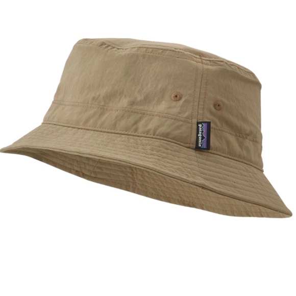Patagonia Other - NWT-PATAGONIA WAVEFARER BUCKET HAT (Mojave Khaki/L/XL)